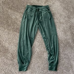 Aerie OFFLINE After Party Velour Jogger color Sycamore | Size L